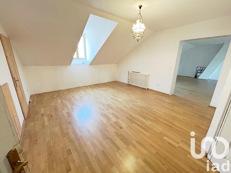 Maison - 224 m² - 10 pièces