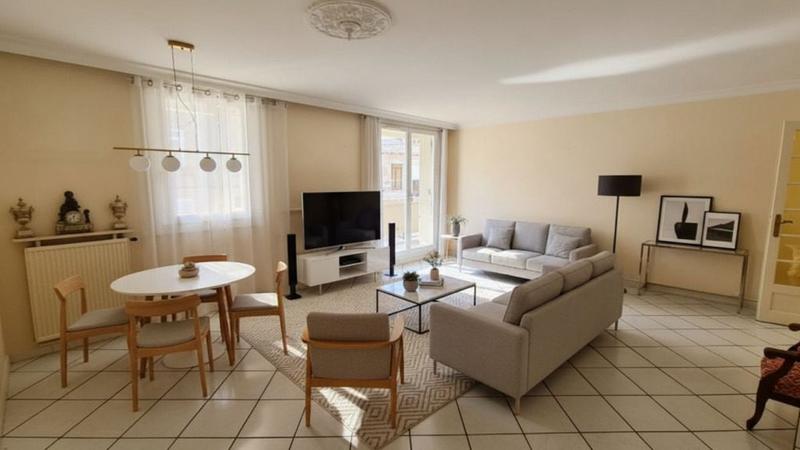 Appartement - 75 m² - 4 pièces