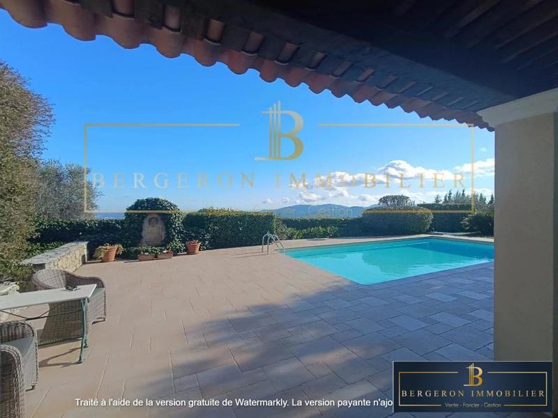 Villa - 185 m² - 6 pièces