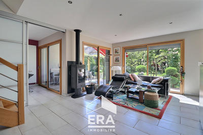 Maison - 83 m² - 4 pièces