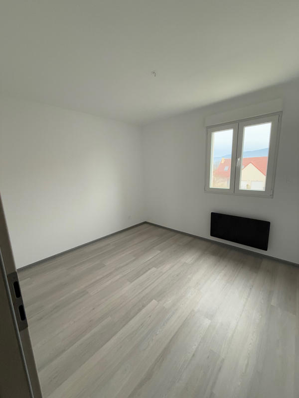 Maison - 96 m² - 5 pièces
