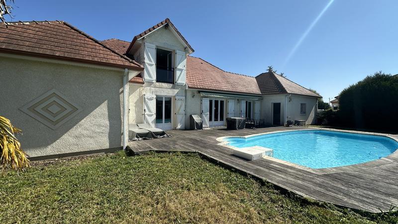 Maison - 157 m² - 4 pièces