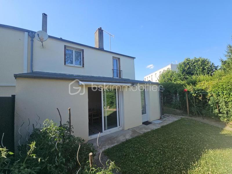 Maison - 111 m² - 6 pièces