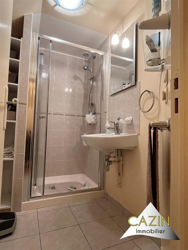 Maison - 60 m² - 9 pièces