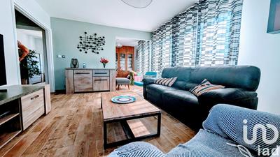 Maison - 199 m² - 7 pièces