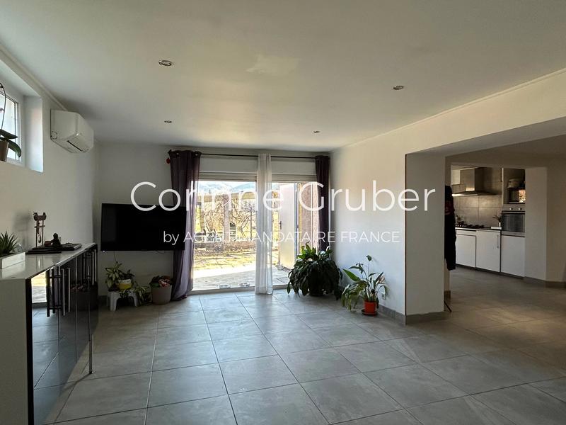 Maison - 192 m² - 5 pièces