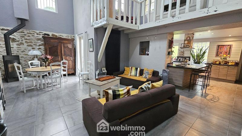 Maison - 162 m² - 6 pièces