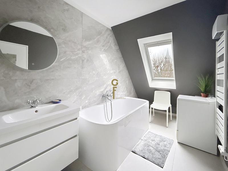 Appartement - 147 m² - 4 pièces