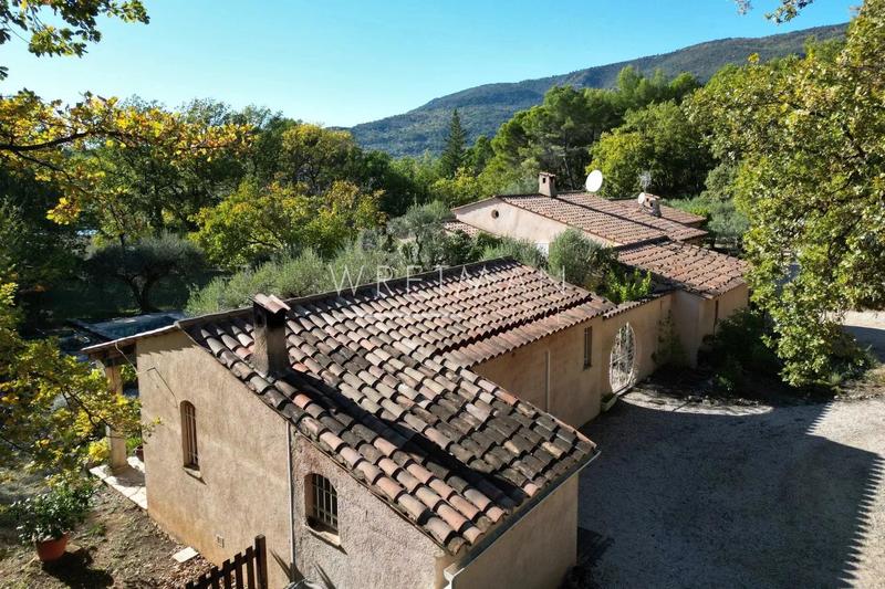 Villa - 188 m² - 8 pièces