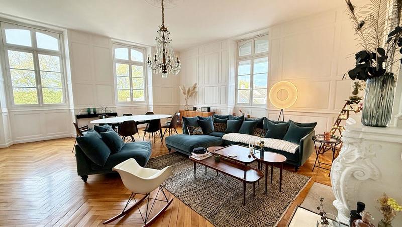 Appartement - 166 m² - 5 pièces