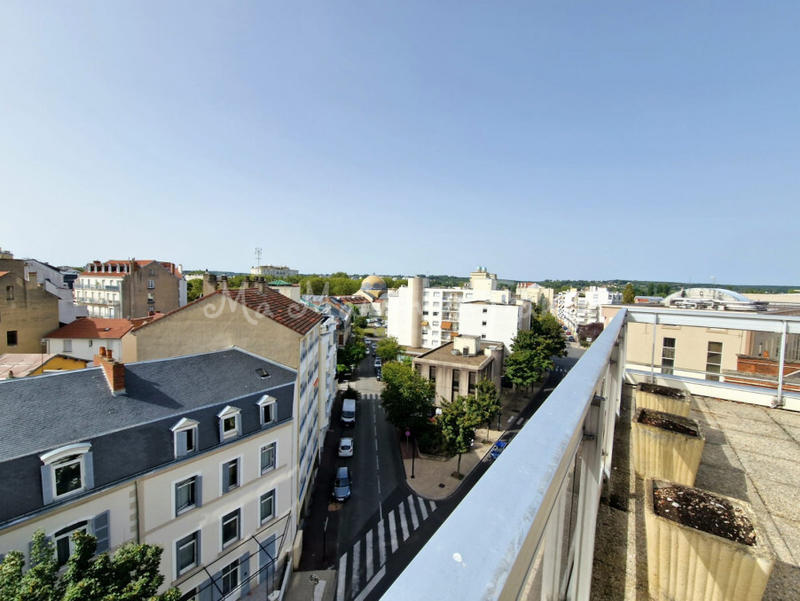 Appartement - 200 m² - 5 pièces