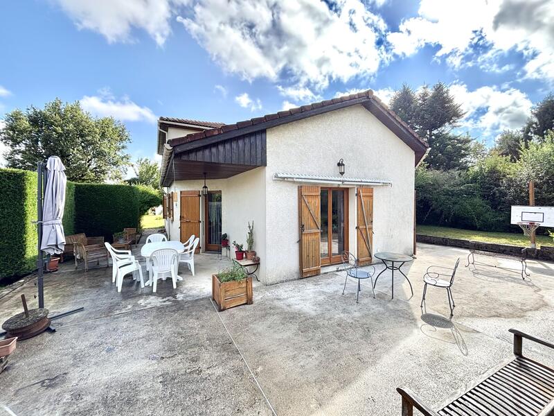 Maison - 120 m² - 6 pièces