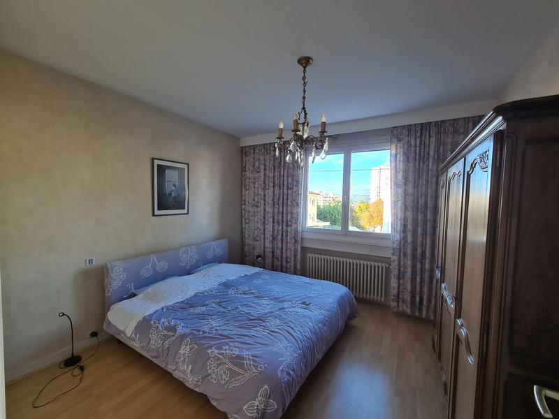 Villa - 196 m² - 8 pièces