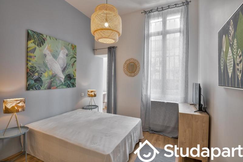 Chambre - 13 m² - 1 pièce