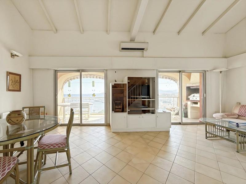 Duplex - 111 m² - 3 pièces