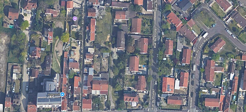 Propriété - 418 m² - 1 pièce