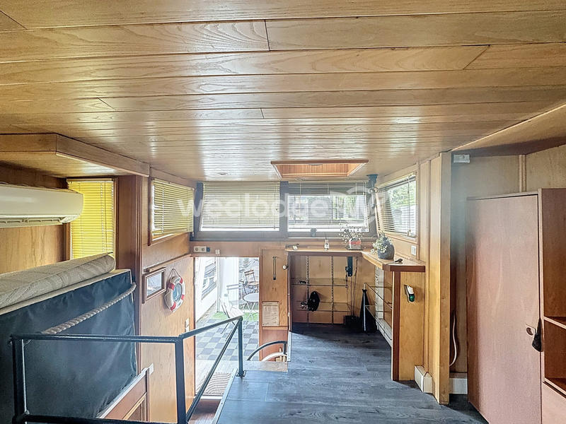 Local d'activités - 200 m²