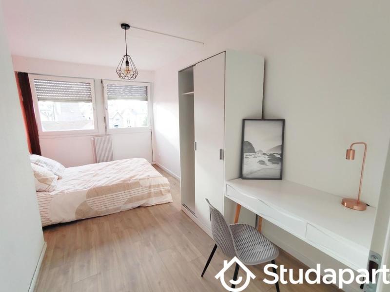 Chambre - 14 m² - 1 pièce