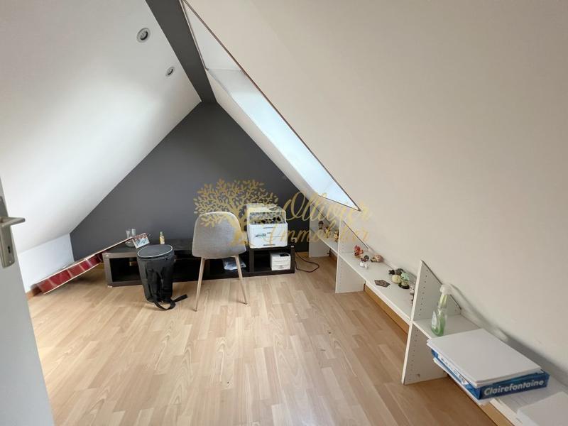 Pavillon - 90 m² - 5 pièces