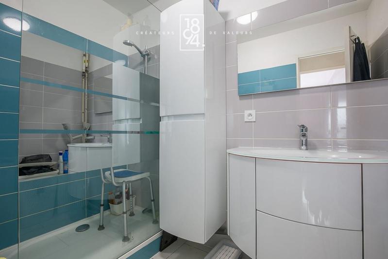 Appartement - 84 m² - 4 pièces