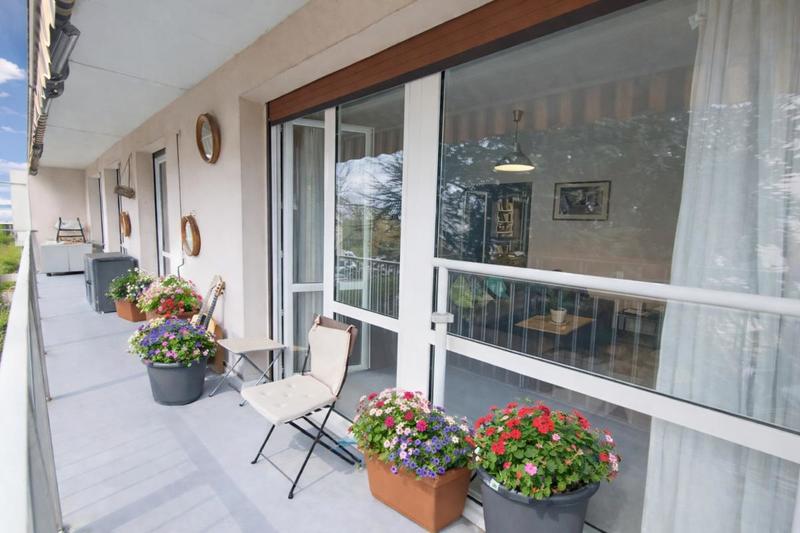 Appartement - 98 m² - 5 pièces