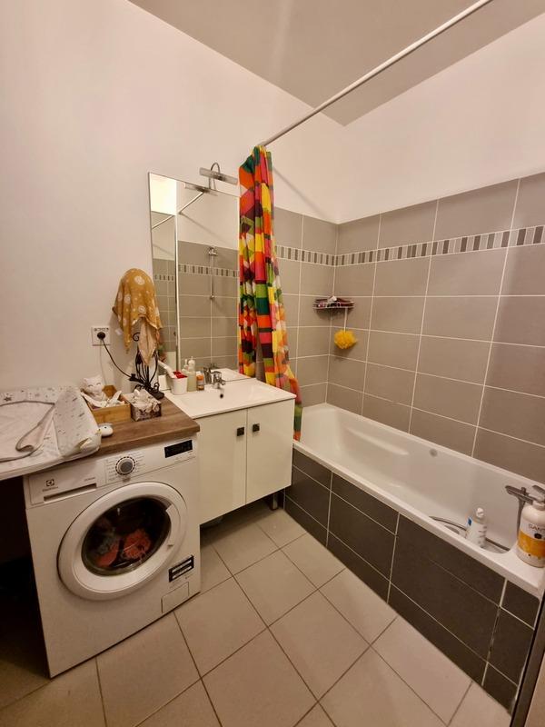 Appartement - 80 m² - 3 pièces