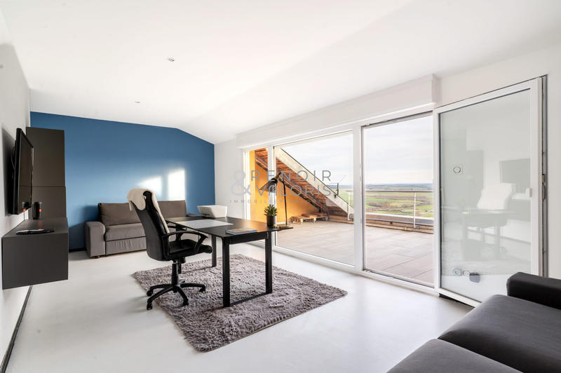 Maison - 223 m² - 6 pièces