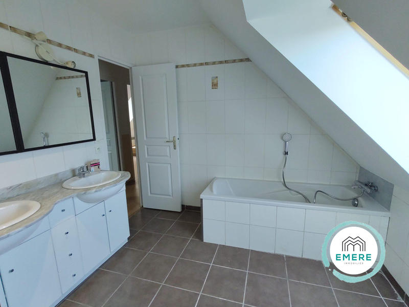 Maison - 125 m² - 7 pièces