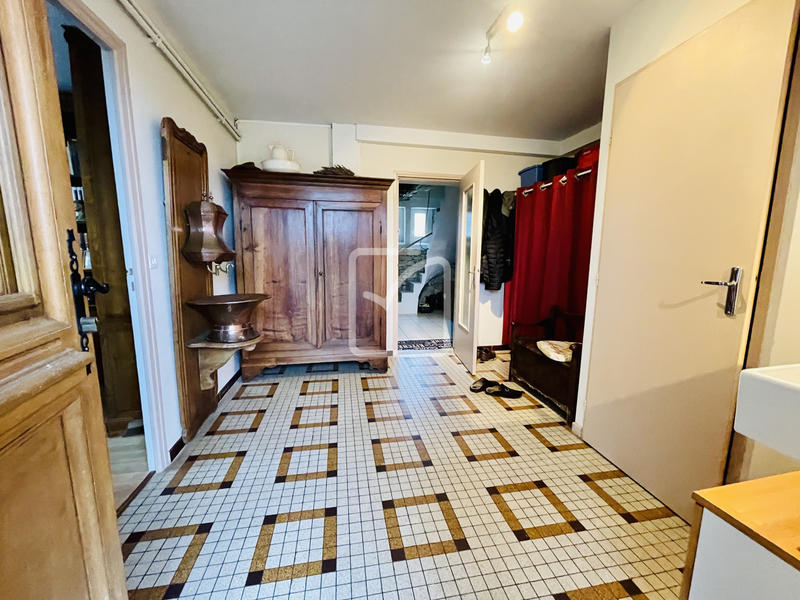 Maison - 152 m² - 7 pièces