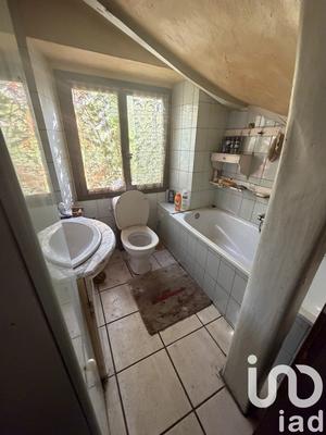 Maison - 240 m² - 10 pièces