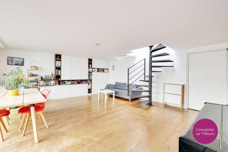 Penthouse - 80 m² - 3 pièces