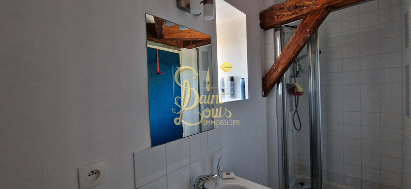 Maison - 300 m² - 8 pièces