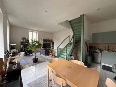 Maison de ville - 81 m² - 4 pièces