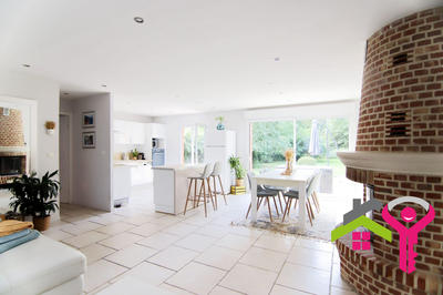 Maison - 101 m² - 5 pièces