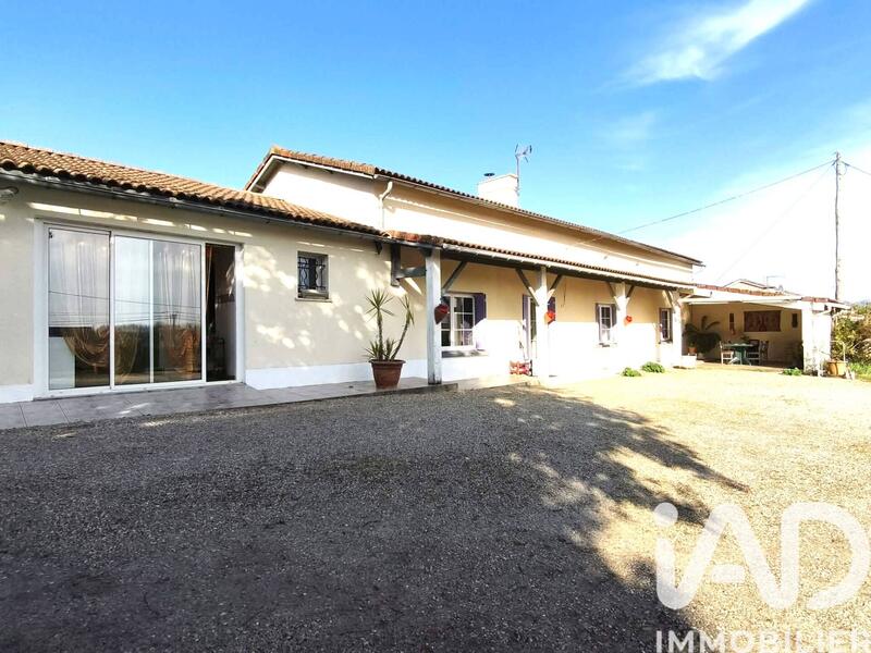 Maison - 138 m² - 6 pièces