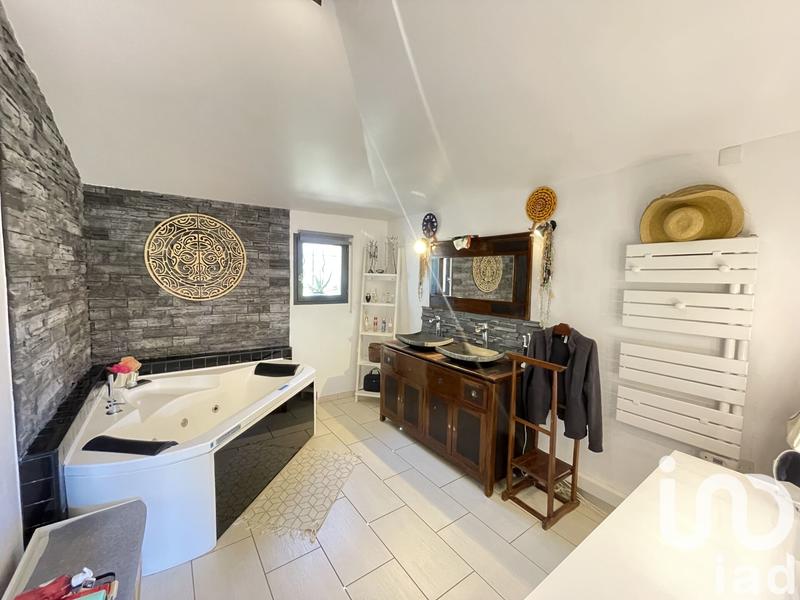 Maison - 130 m² - 5 pièces