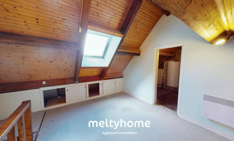 Maison - 92 m² - 5 pièces