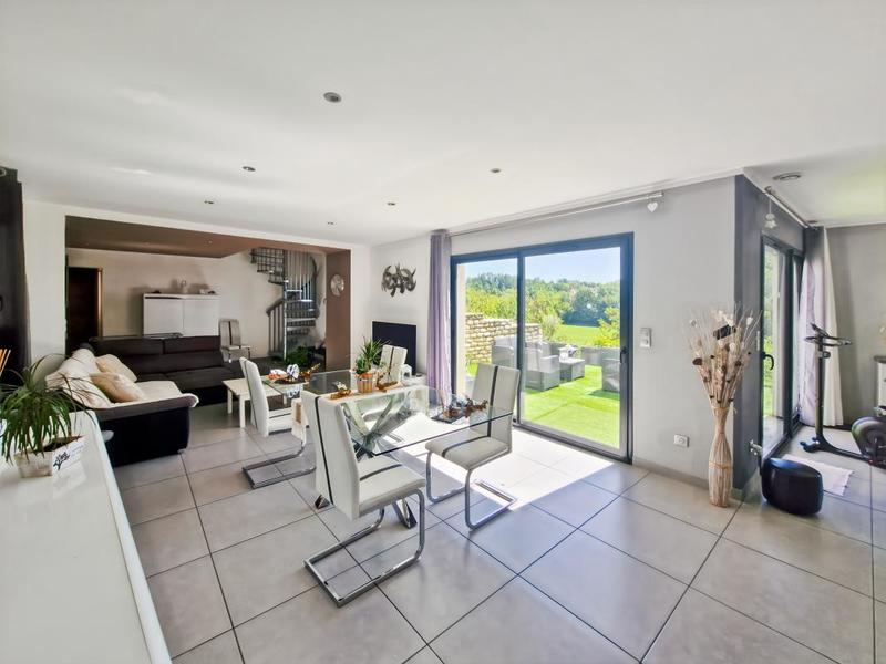 Maison de campagne - 134 m² - 4 pièces