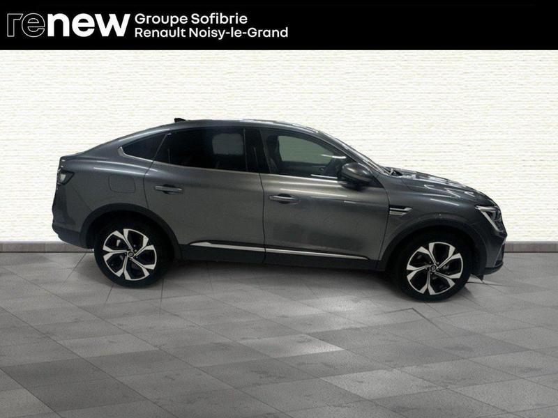 Renault Arkana E-Tech 145 - 23 Techno