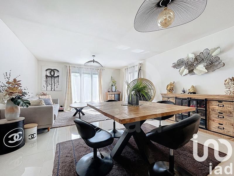 Maison - 93 m² - 5 pièces