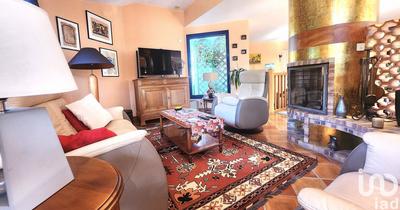 Maison - 180 m² - 5 pièces