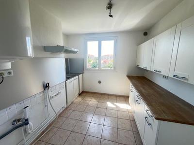 Appartement - 64 m² - 4 pièces