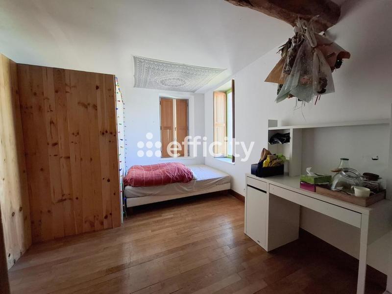 Maison - 144 m² - 6 pièces