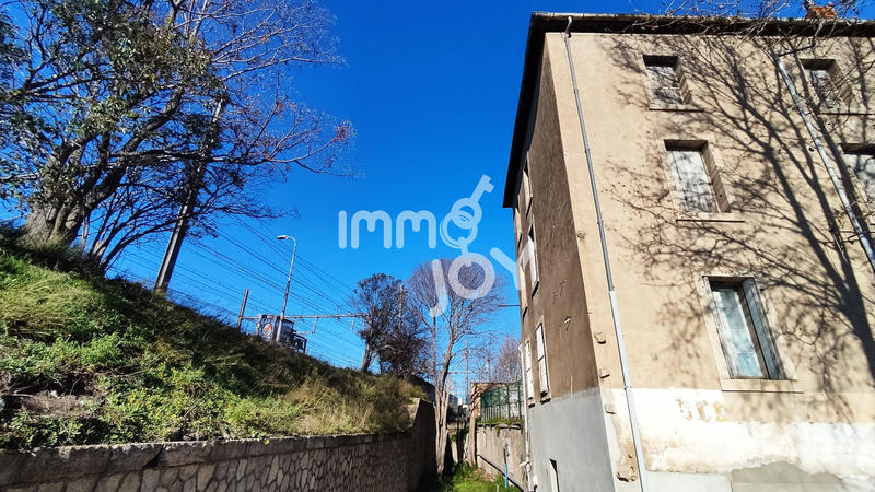 Immeuble - 1 600 m²