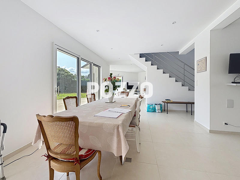 Maison - 193 m² - 7 pièces