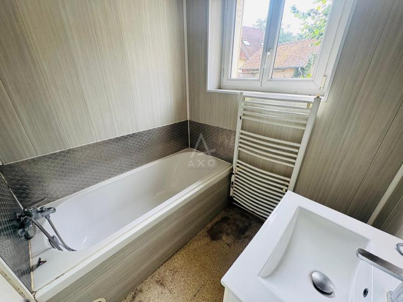 Maison - 143 m² - 7 pièces