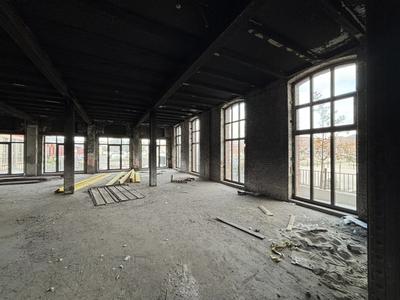 Local commercial - 304 m²