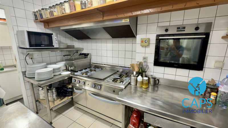 Local commercial - 160 m² - 3 pièces