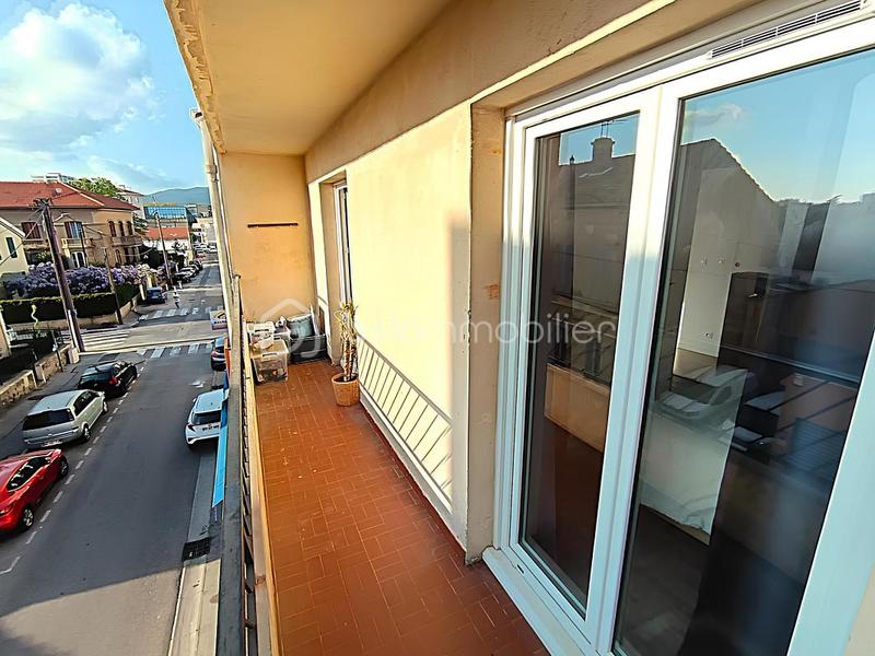 Appartement - 76 m² - 3 pièces