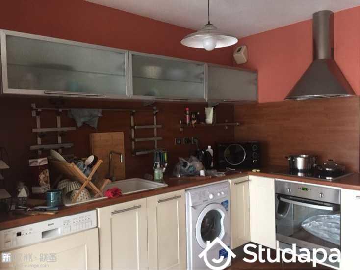 Chambre - 10 m² - 1 pièce